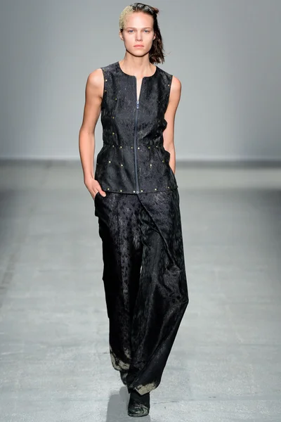 Look 23